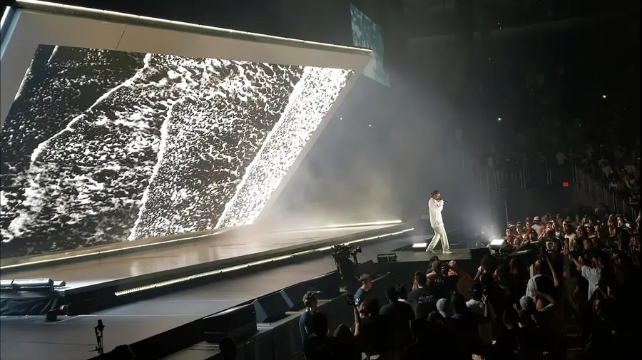 Kendrick Lamar live visuals